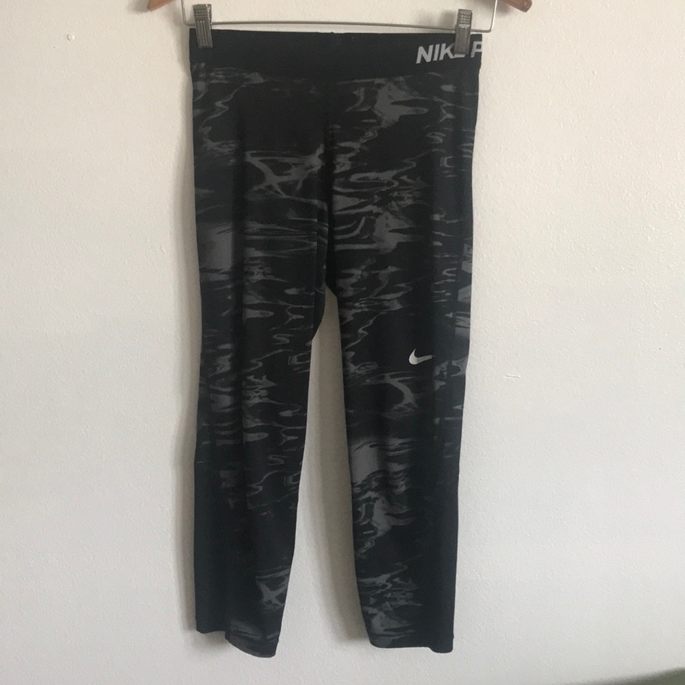 Nike running capri